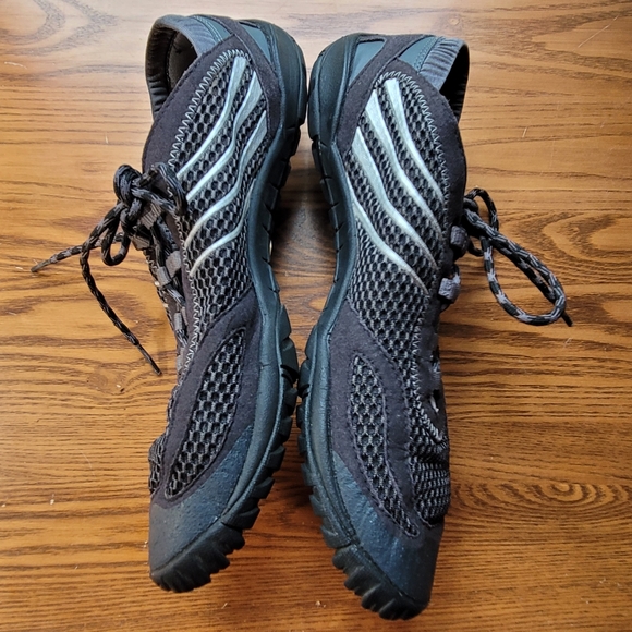MERRELL | Pace Glove Black Barefoot Shoes, Sz. 10 - Picture 4 of 11